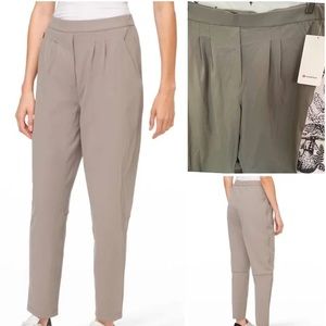 Lululemon Essential High-Rise Trouser 4 Carbon Dust Warpstreme Khaki